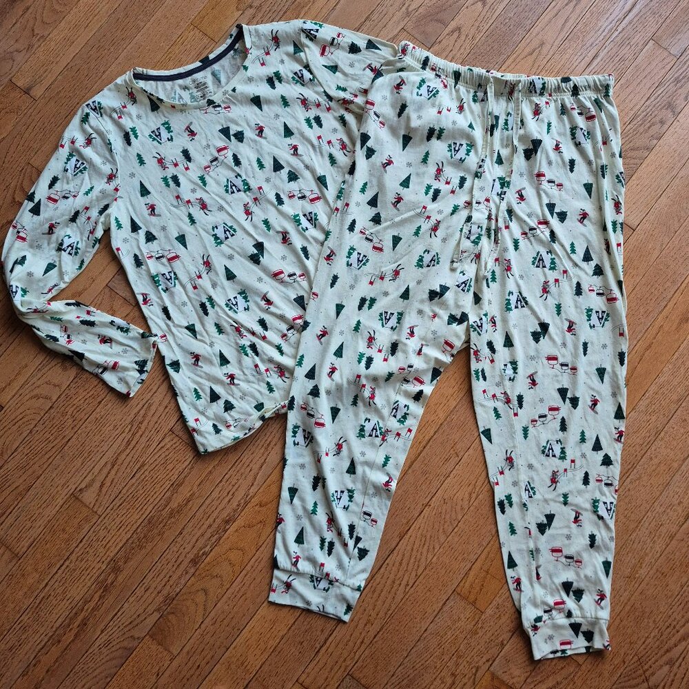 Carisma Christmas Holiday Winter Pajama Set Size Medium